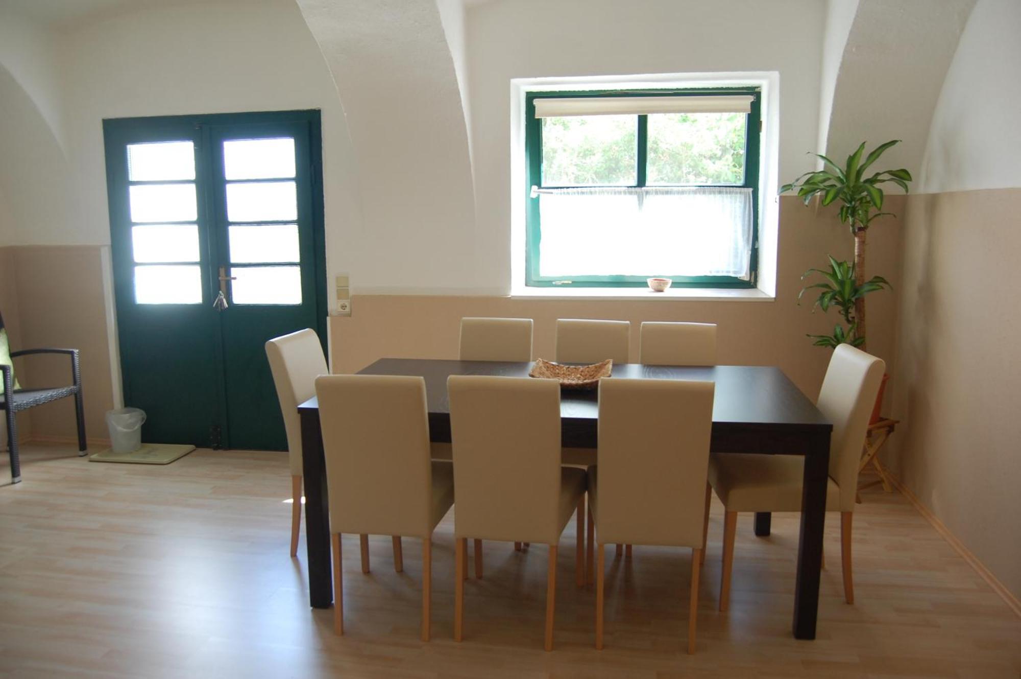 Hofgassl Zentgraf Bed and Breakfast Mörbisch am See Exteriör bild